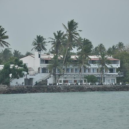 Goviyapana Beach Hotel Ahangama Buitenkant foto