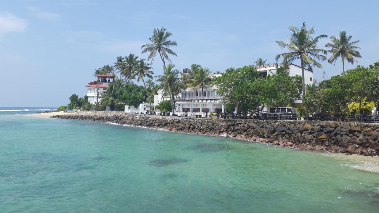Goviyapana Beach Hotel Ahangama Buitenkant foto