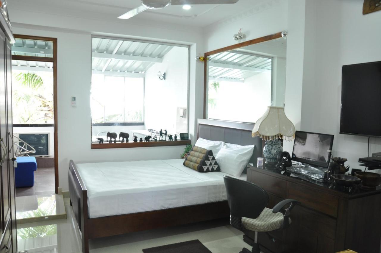 Goviyapana Beach Hotel Ahangama Buitenkant foto