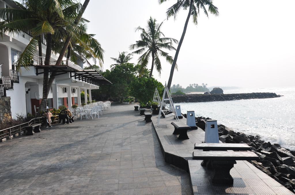 Goviyapana Beach Hotel Ahangama Buitenkant foto