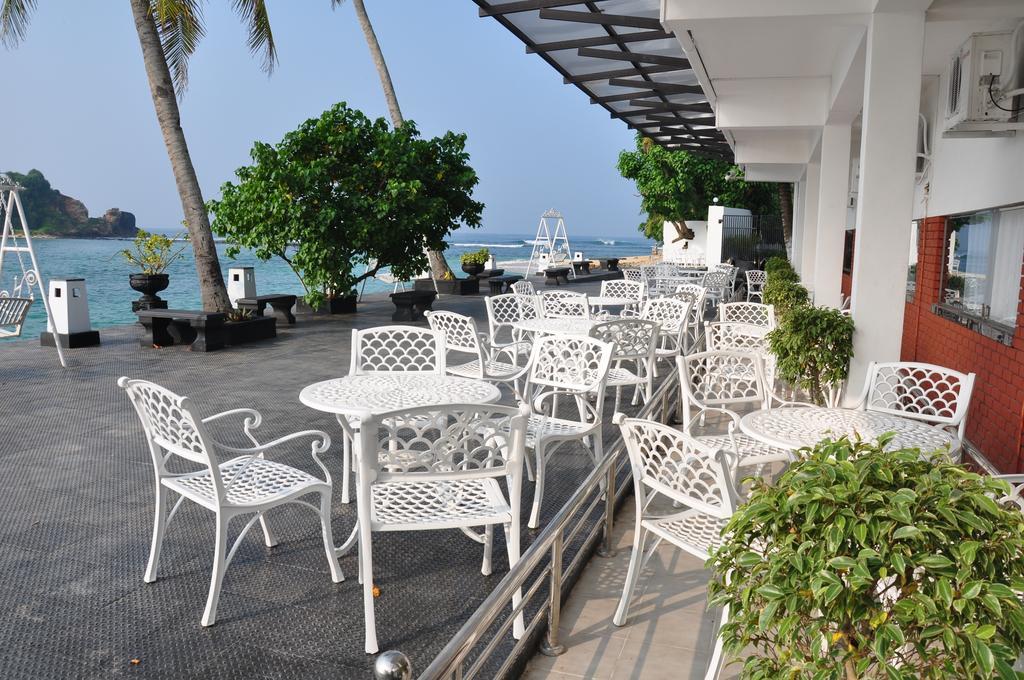 Goviyapana Beach Hotel Ahangama Buitenkant foto